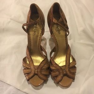 Bebe heels